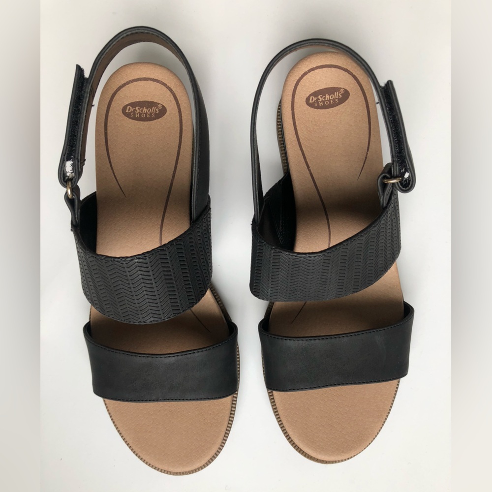Dr. Scholl's Woman’s Black Sandals.